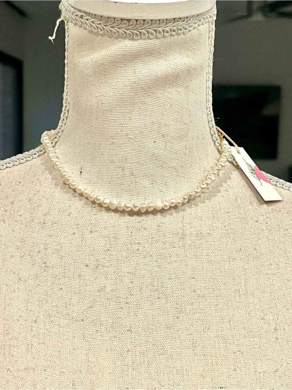 New Gold and White Pearl Drops of Love Lariat Necklace - Picture 3 of 5
